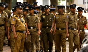 පොලිස් නිලධාරීන් 45,000 ක් රාජකාරී කටයුතුවලට