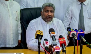 ගුවන්තොටුපල හා සංචාරකයන්ට රට විවෘත කිරීමේ දිනය ළඟදීම..