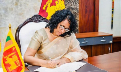 17වන අගමැති ලෙස ආචාර්ය හරිනි අමරසූරිය අගමැති ධුරයේ වැඩ අරඹයි