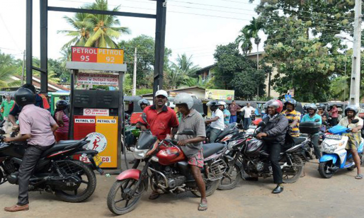 ඉන්ධන බෙදා හැරීම අධික්ෂණයසඳහා යුද හමුදාව යොදවයි