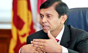 &#039;විදේශ විනිමය සම්බන්ධ කට කතා අසත්‍යයයි&#039; - මහ බැංකු අධිපති