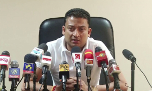 දුම්රිය ගාස්තු සංශෝධනයක් ගැන ප්‍රවාහන ඇමති කියයි