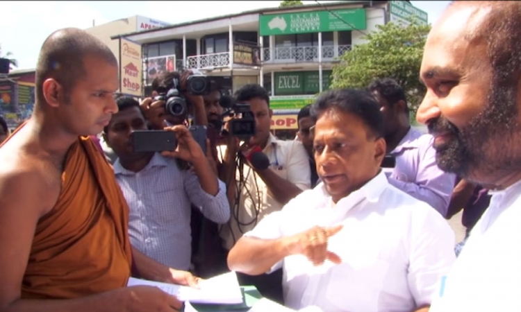 උපාධිධාරී ගුරුවරුන් බිහි කිරිමට රජයෙන් ප්‍රතිපත්තිමය තීරණයක්; අමාත්‍ය ඩලස්