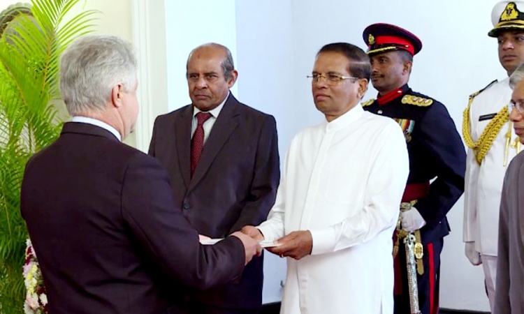 නව රාජ්‍ය තාන්ත්‍රිකවරු 12ක් ජනපතිට අක්ත පත්‍ර භාරදෙයි