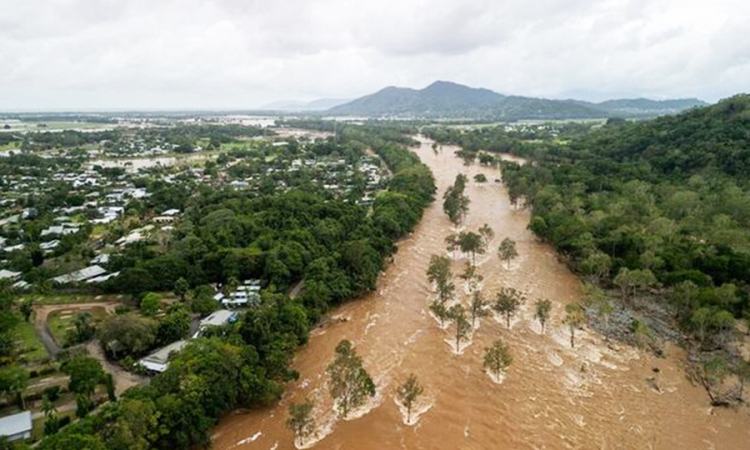 ඔසී ගංවතුරෙන් යට වෙයි