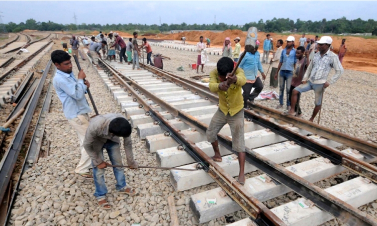 මාතර - කතරගම දුම්රිය ගමනේ ඉදිකිරීම් අවසන් අදියරේ