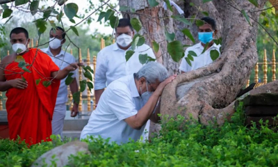 ජනපති, ජය ශ්‍රී මහා බෝධීන් වහන්සේ වැඳ පුදා ගනී....(වීඩියෝ)