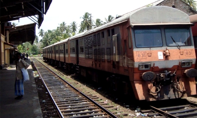 ප්‍රධාන මාර්ගයේ දුම්රිය ගමන් යථාතත්වයට