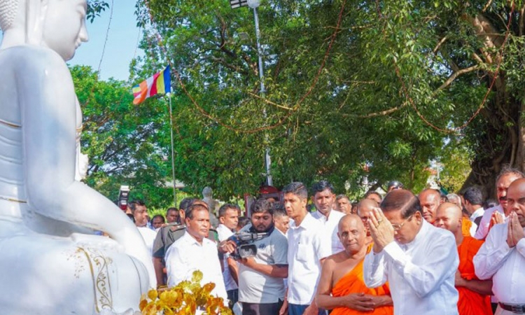 ජනපති සෝමාවතියෙන් වැඩ අරඹයි