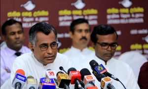 ප‍්‍රජාතන්ත‍්‍රවාදී කඳවුරේ අපේක්‍ෂකයා ආණ්ඩුවේ මන්ත්‍රී ඡන්දයෙන්: නව විසඳුම පාඨලීගෙන්