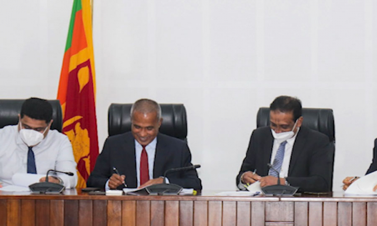 ත්‍රිකුණාමලය තෙල් ටැංකි සංකීර්ණය සංවර්ධන ගිවිසුමට අත්සන් තැබේ....(වීඩියෝ)