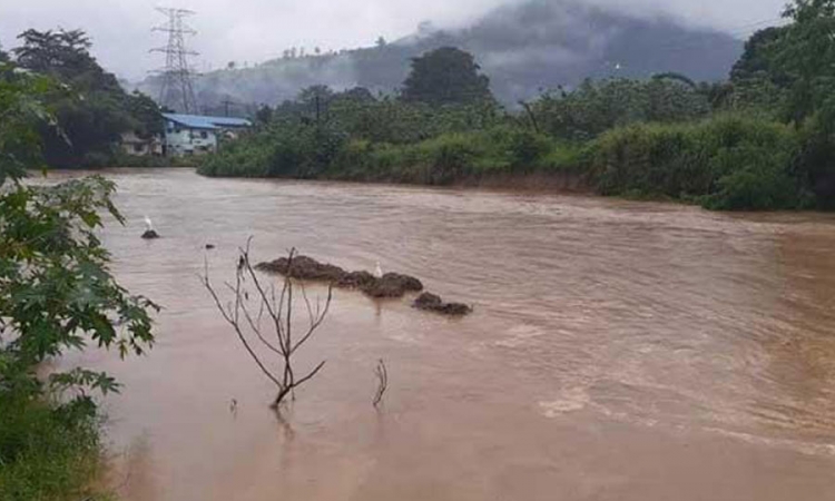 බදුලු ඔය පිටාර ගලයි