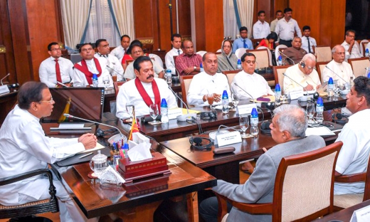 රටේ ජාතික ආරක්ෂාවට පක්ෂ, පාට බේදයෙන් තොරව සියලු දෙනා එක්විය යුතුයි