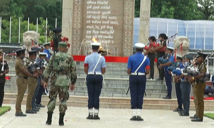 ජාතික රණවිරු අනුස්මරණ දින සැමරුම හෙට (වීඩියෝ)