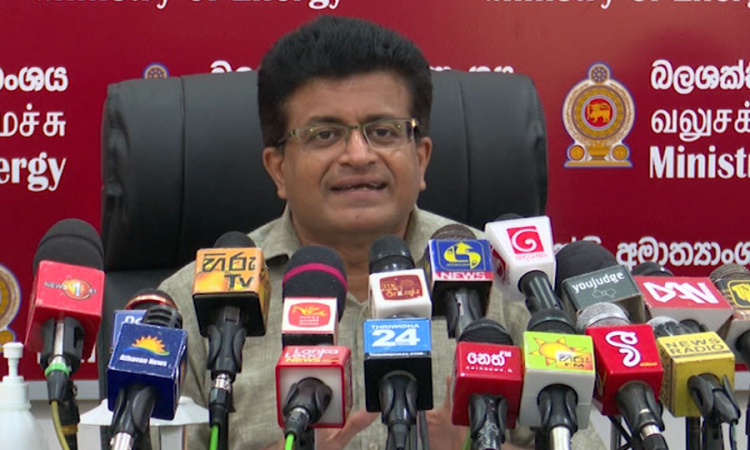 ඉන්දියාවේ තිබූ තෙල් ටැංකි මෙරටට ගන්නා විට විරෝධය පෑම විශ්මය ජනකයි; අමාත්‍ය ගම්මන්පිල...(වීඩියෝ)