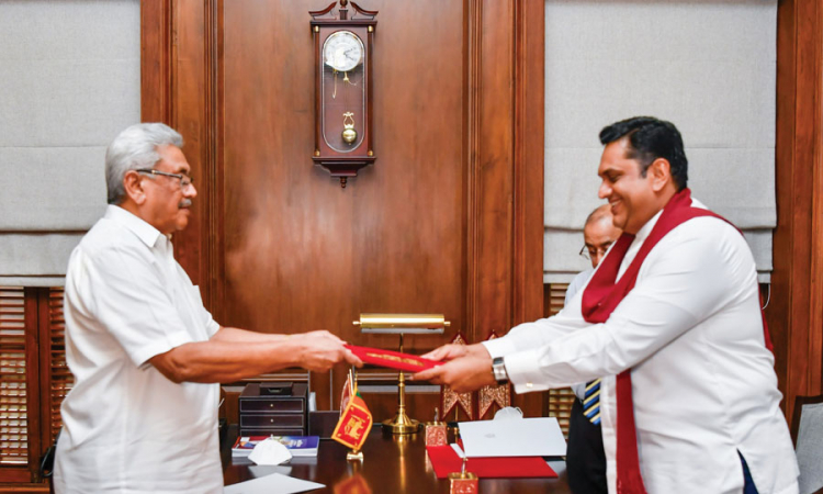 රාජ්‍ය අමාත්‍යාංශ දෙකක සංශෝධනයක්...