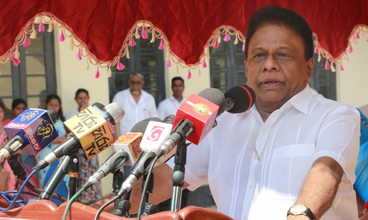 “ලෝකයේ අඩුම කාලයක් පාසල් යන දරුවන් ඉන්නේ ශ්‍රී ලංකාවේ” - අමාත්‍ය ඩලස්