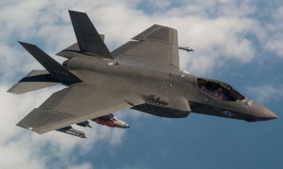 ඇමෙරිකාව F-35 යානා තාවකාලිකව නවත්තයි