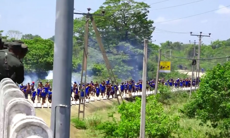 කන්දකාඩු; පලාගිය රැඳවියන් බහුතරයක් පොලිස් බාරයට...(වීඩියෝ)