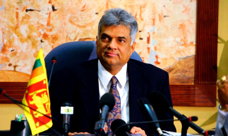 ජාති, ආගම් ලෙස බෙදී විනාශය වෙනුවට, එකිනෙකාගේ සංස්කෘතික විවිධත්වයට ගරු කරමින් සාමයෙන් වෙසෙමු