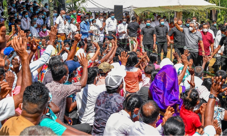 මාධ්‍ය නිදහස යනු මාධ්‍ය ආයතන හිමිකරුවන්ගේ නිදහස නොවෙයි..“ගම සමඟ පිළිසඳරේ” දී ජනපති කියයි.