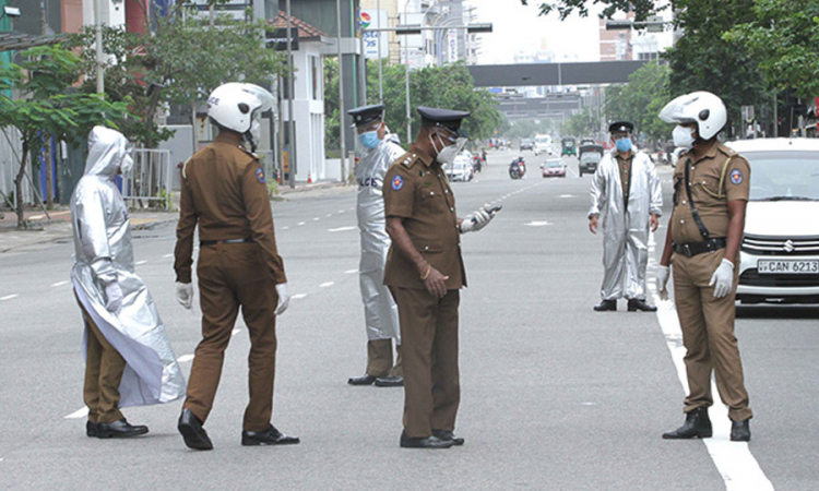 හෙට උදෑසන 4ට ඇඳිරි නීතිය ඉවත් කිරීමට නියමිතයි