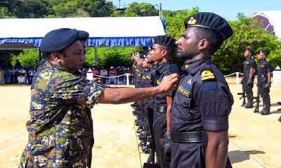 පුත්තල‍මේදී නාවිකයින්ට ලාංඡන පළඳවයි