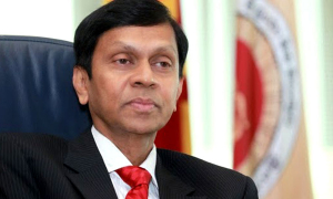 මහ බැංකු අධිපති ඉල්ලා අස්වෙයි